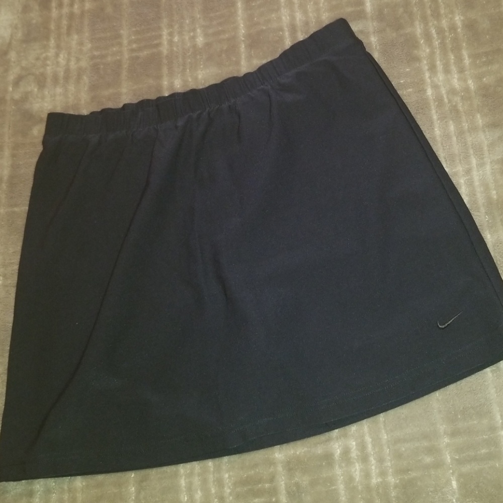 Black nike skort , skirt